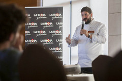 Alumnos del Basque Culinary Center en el restaurante Delicatto