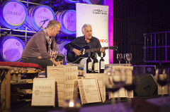 Conversación en torno al Vino con Kiko Veneno en Bodegas Urbina